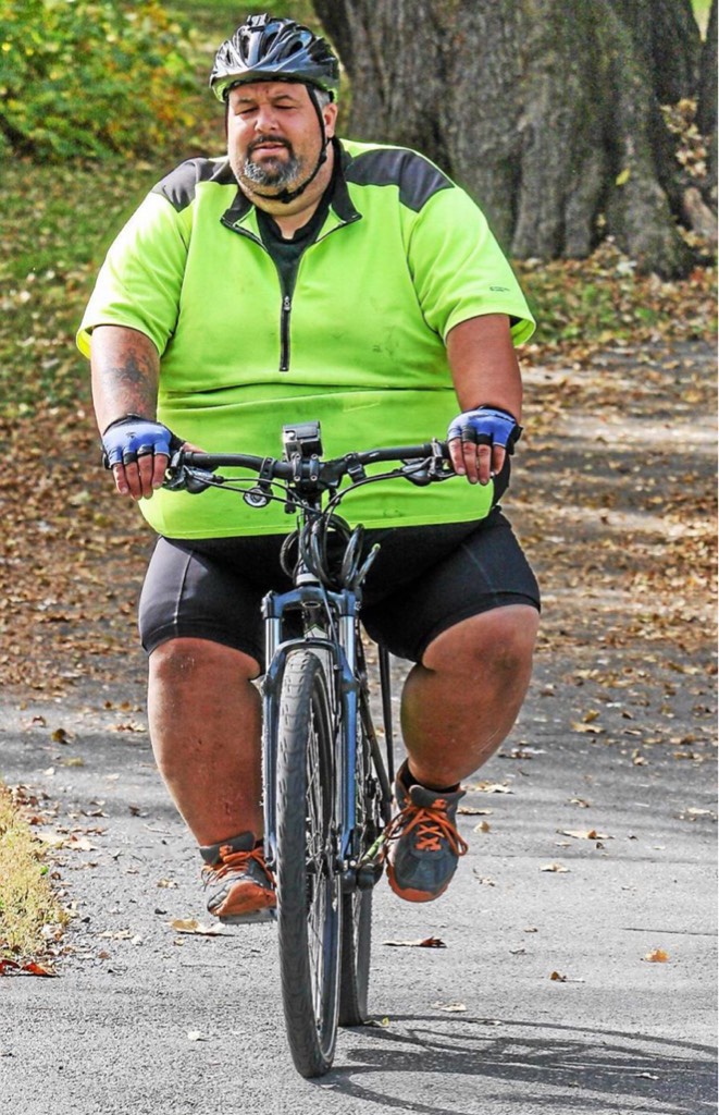 Fat Man On A Bicycle - A6e345393a04639c7b7