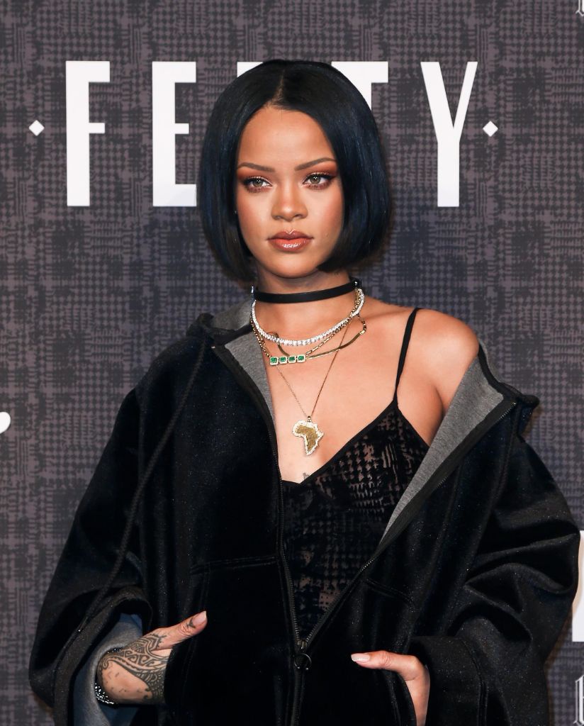 rihanna fenty beauty billionaire cosmetics business entrepreneur # ...