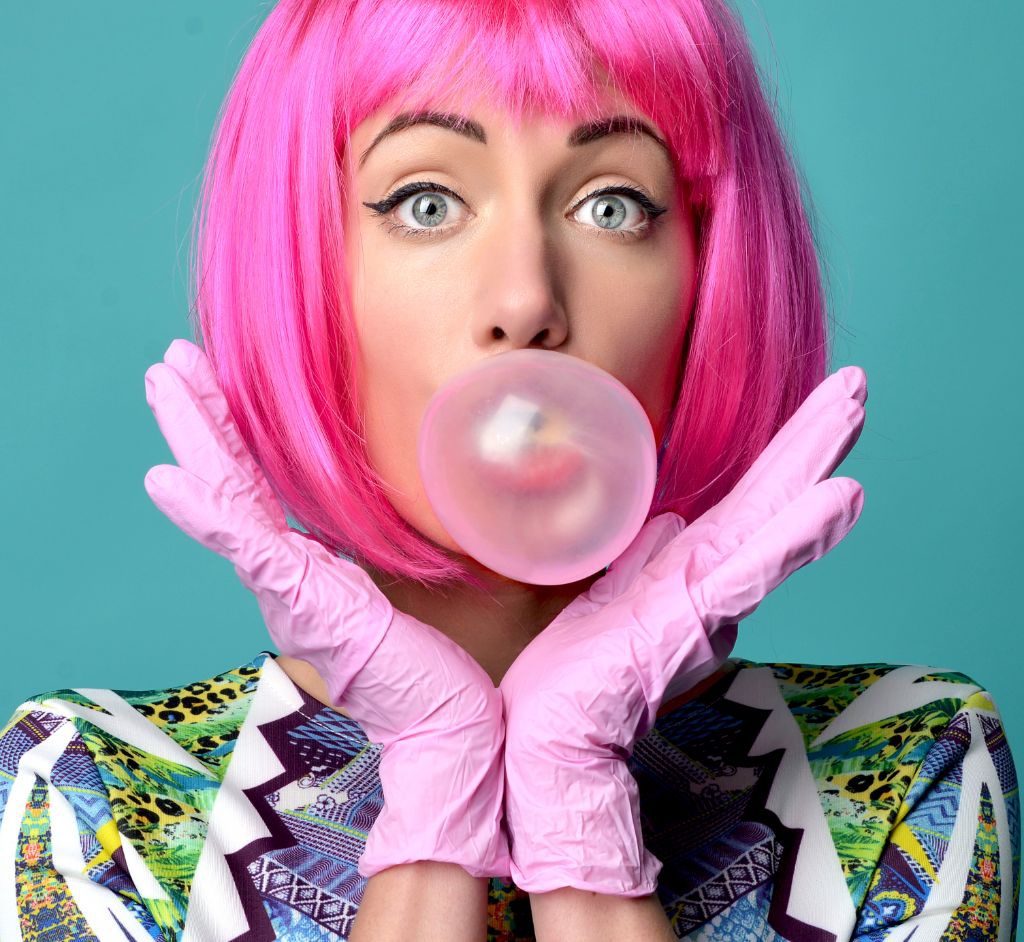 Bubble Gum Lady - FACEinHOLE